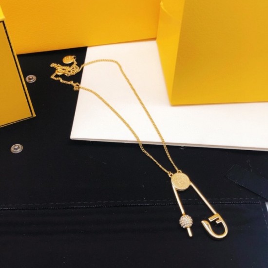 Summer new work necklace 2023SS FENDI Fendi that can create a new look Summer new work necklace 2023SS FENDI Fendi that can create a new look